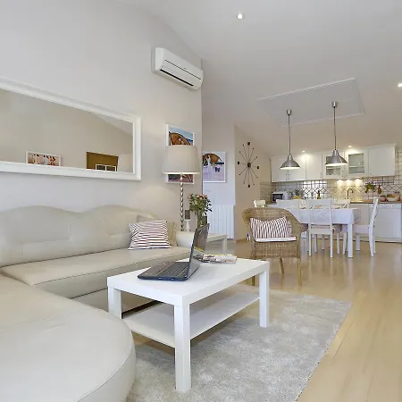 Apartment Antisin.3